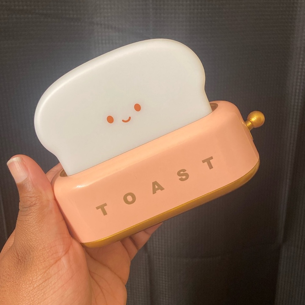 Viral Toaster Desk Light USB INCLUDED